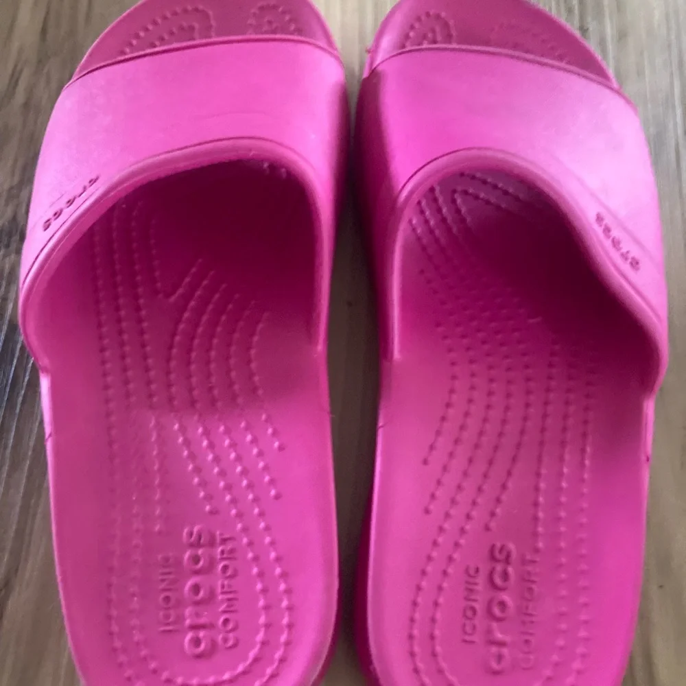 CROCS iconic comfort